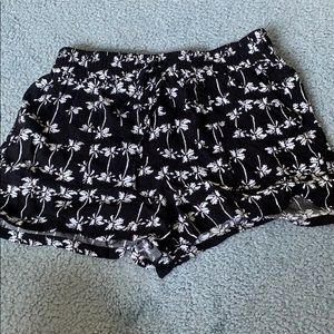 Flowy patterned shorts